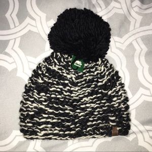 Roots Toque